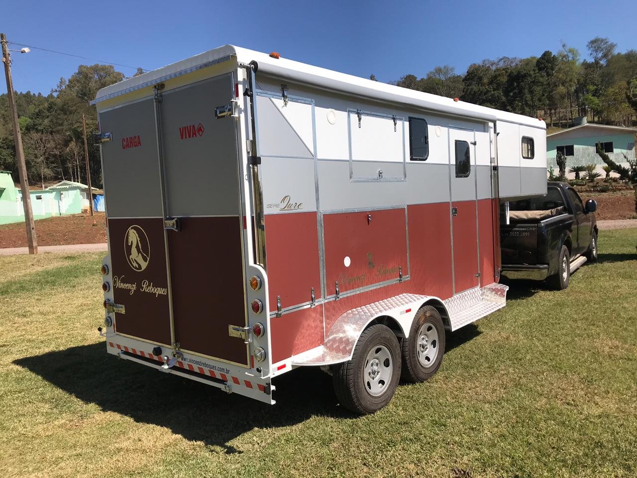 Carretinha Trailer para 2 Cavalos