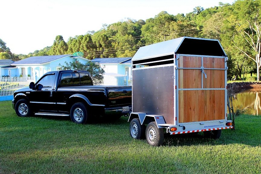 Reboque para Cavalos